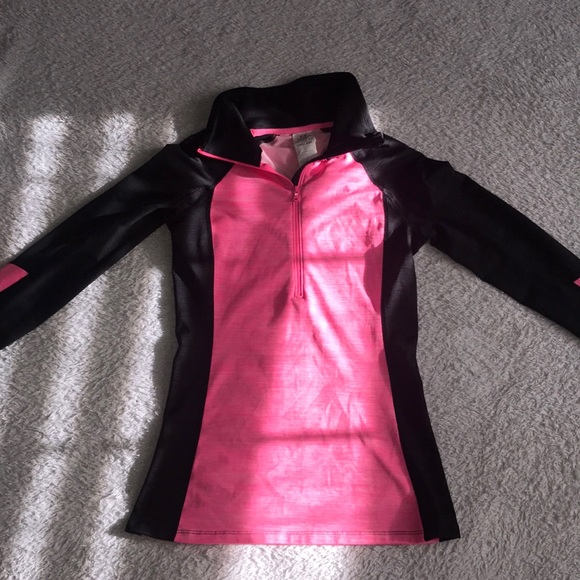 Under Armor Pink&Black Half Zip - Picture 1 of 4